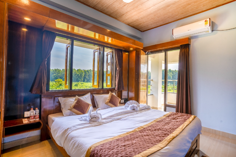 Double Bed Deluxe AC